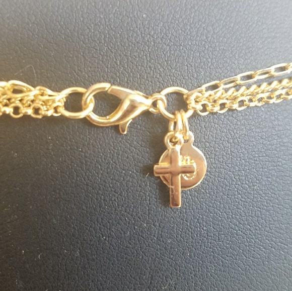 Clear Cut Necklace - Picture 4 of 4